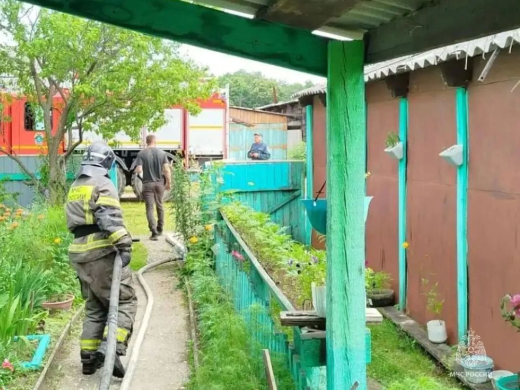 #СобытияМЧС28. В Амурской области за прошедшие сутки Потушено 4 пожара, на 3 из них привлекались силы и средства МЧС России: в селе Валуево Завитинского МО на ул. Новой пожар на 15 квадратных метрах в одной из квартир... #СобытияМЧС28. В Амурской области за прошедшие сутки Потушено 4 пожара, на 3 из них привлекались силы и средства МЧС России: в селе Валуево Завитинского МО на ул. Новой пожар на 15 квадратных метрах в одной из квартир...
