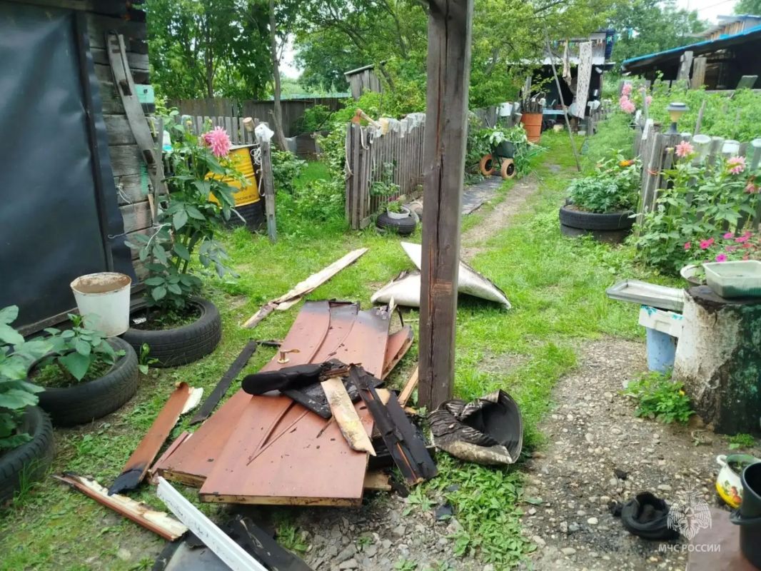 #СобытияМЧС28. В Амурской области за прошедшие сутки Потушено 4 пожара, на 3 из них привлекались силы и средства МЧС России: в селе Валуево Завитинского МО на ул. Новой пожар на 15 квадратных метрах в одной из квартир... #СобытияМЧС28. В Амурской области за прошедшие сутки Потушено 4 пожара, на 3 из них привлекались силы и средства МЧС России: в селе Валуево Завитинского МО на ул. Новой пожар на 15 квадратных метрах в одной из квартир...