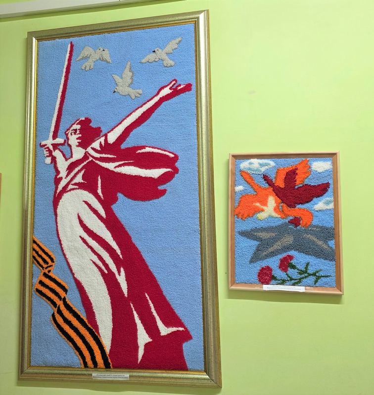 В Благовещенском доме-интернате три года работает творческая мастерская В Благовещенском доме-интернате три года работает творческая мастерская