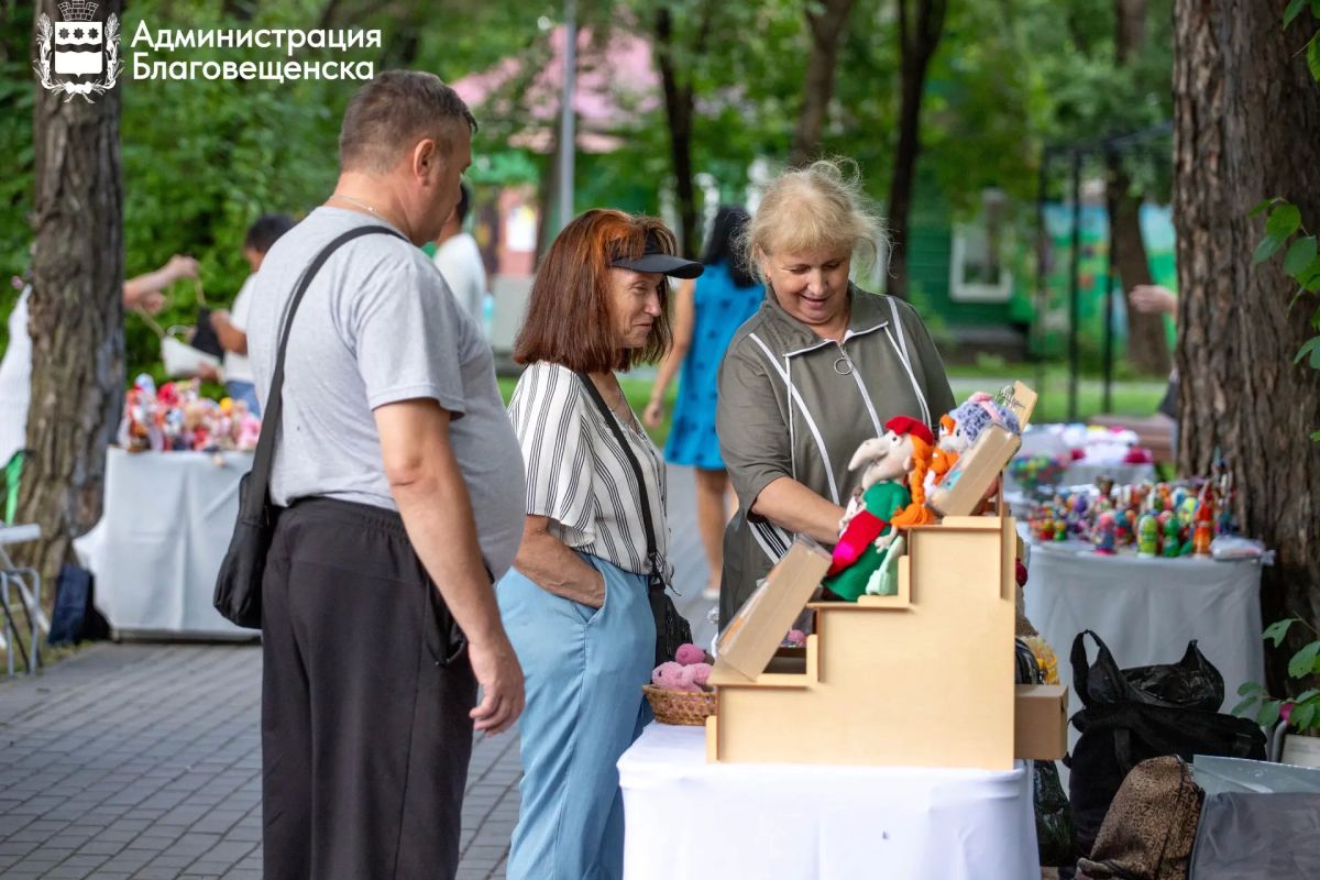 Первомайский парк отпраздновал свой день рождения Первомайский парк отпраздновал свой день рождения