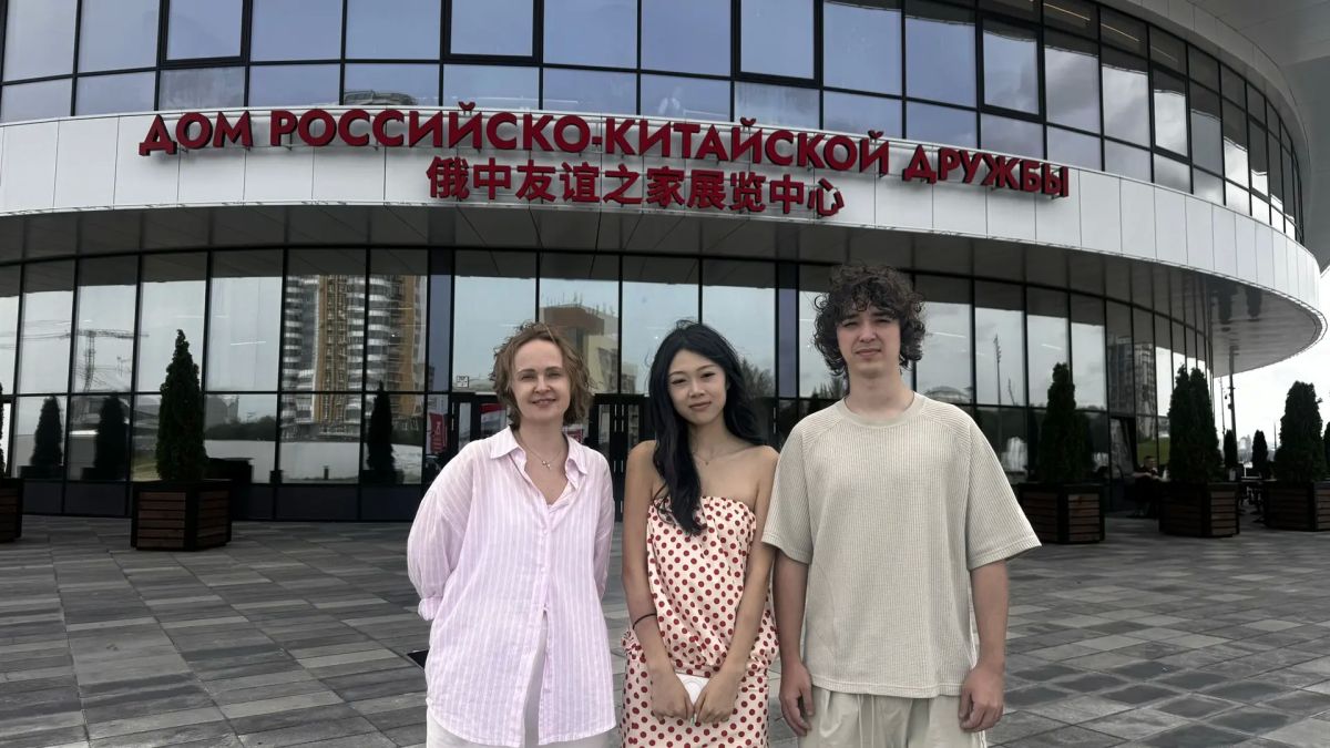 «Приготовила» блины в Доме российско-китайской дружбы и выучила новое слово в ресторане русской кухни: что удивило блогера из Шеньяна в амурской столице «Приготовила» блины в Доме российско-китайской дружбы и выучила новое слово в ресторане русской кухни: что удивило блогера из Шеньяна в амурской столице