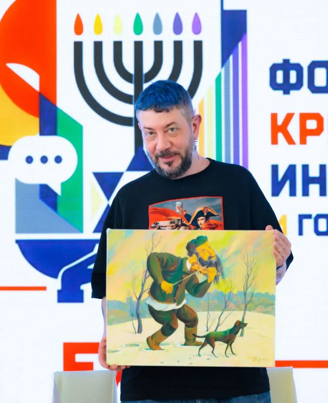 «Как тебе такое, Артемий?»: замдиректора амурского ЦРТ представила успешные дизайнерские кейсы на Форуме креативных индустрий в ЕАО «Как тебе такое, Артемий?»: замдиректора амурского ЦРТ представила успешные дизайнерские кейсы на Форуме креативных индустрий в ЕАО