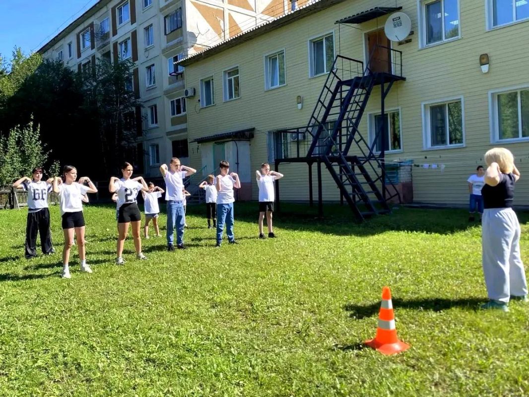 «Зарядка со стражем порядка» охватила Зею и Тамбовский район «Зарядка со стражем порядка» охватила Зею и Тамбовский район