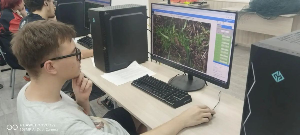 В помощь агрономам. Цифровую базу данных для прогнозирования и защиты урожая с помощью искусственного интеллекта создают амурские учёные в содружестве с крупнейшими региональными и российскими холдингами В помощь агрономам. Цифровую базу данных для прогнозирования и защиты урожая с помощью искусственного интеллекта создают амурские учёные в содружестве с крупнейшими региональными и российскими холдингами