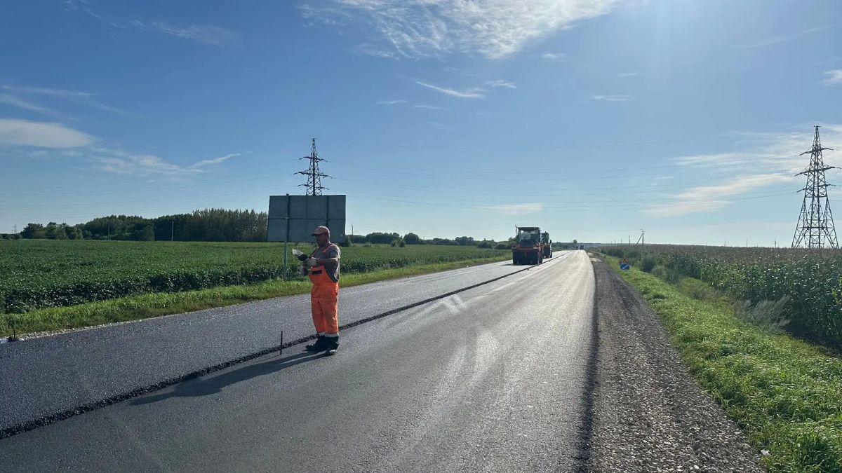 В Бурейском округе асфальтируют трассу Благовещенск – Гомелевка В Бурейском округе асфальтируют трассу Благовещенск – Гомелевка
