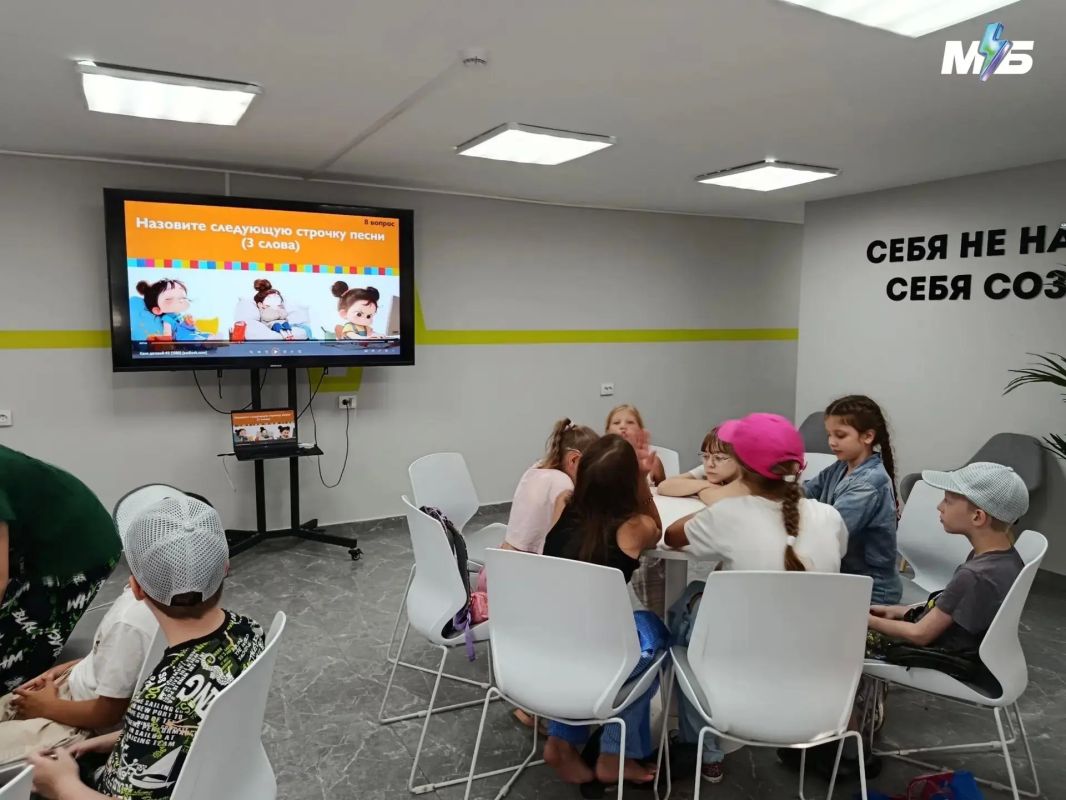 Сделать глиняную вазу, сшить платье, поиграть в настольные игры: благовещенская молодежь может разнообразить свой досуг Сделать глиняную вазу, сшить платье, поиграть в настольные игры: благовещенская молодежь может разнообразить свой досуг