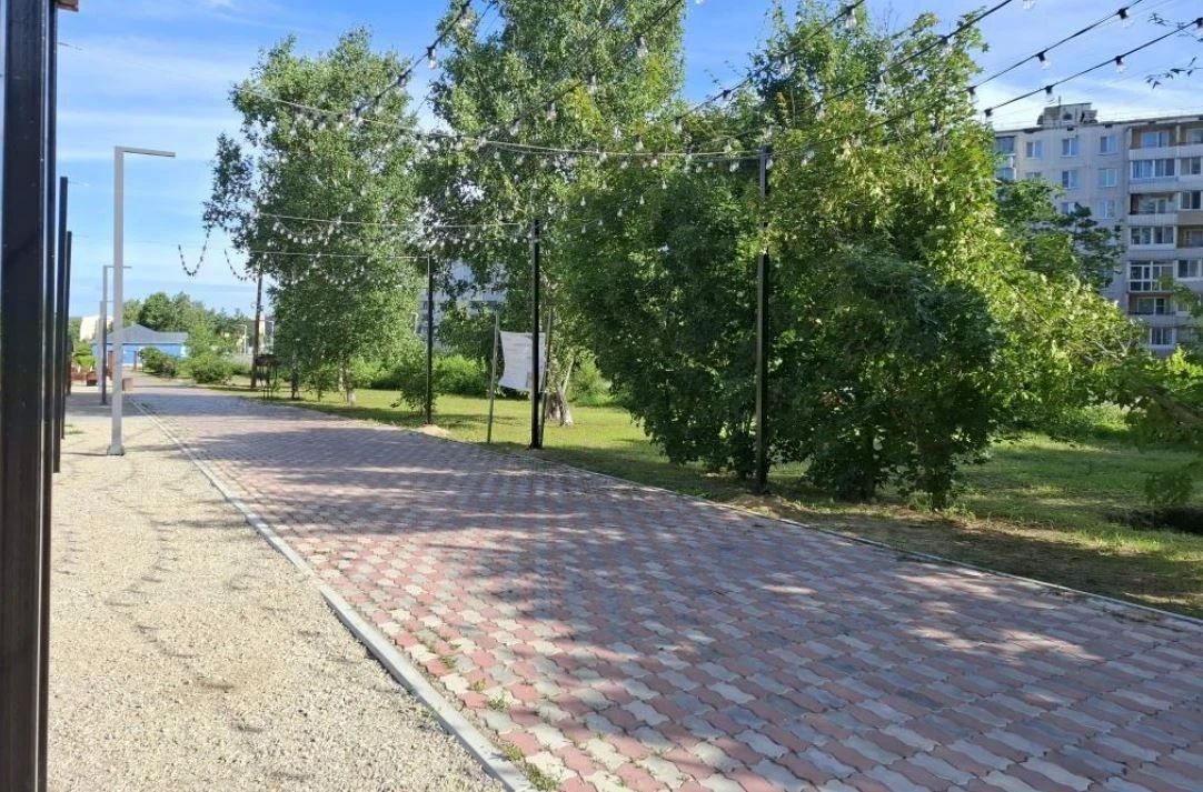 В Шимановске завершили благоустройство «Литературного вернисажа» в Парламентском сквере В Шимановске завершили благоустройство «Литературного вернисажа» в Парламентском сквере