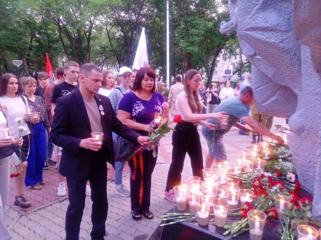 Замдекана, депутат и волонтер: благовещенский ветеран СВО всесторонне помогает людям Замдекана, депутат и волонтер: благовещенский ветеран СВО всесторонне помогает людям