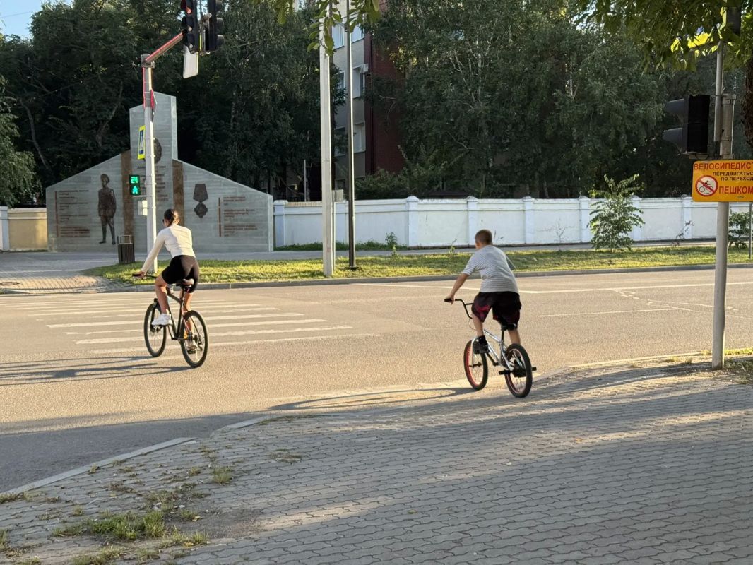 Друзья, хочу обратить ваше внимание на очень серьезный, жизненно важный вопрос – безопасность на дорогах Благовещенска Друзья, хочу обратить ваше внимание на очень серьезный, жизненно важный вопрос – безопасность на дорогах Благовещенска