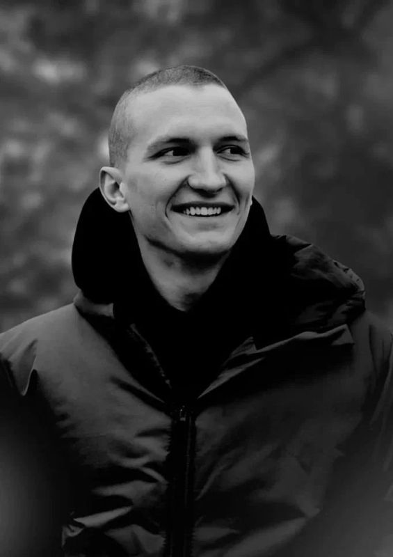В Благовещенске почтили память волонтёров молодежки Народного фронта В Благовещенске почтили память волонтёров молодежки Народного фронта