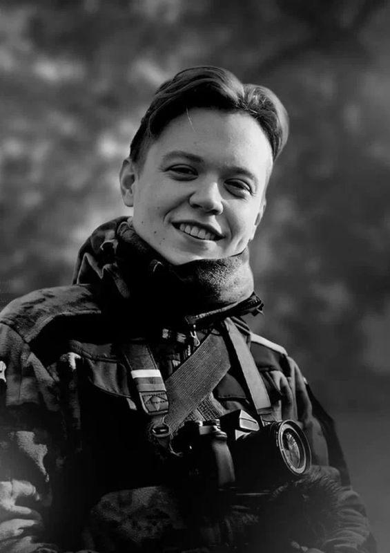 В Благовещенске почтили память волонтёров молодежки Народного фронта В Благовещенске почтили память волонтёров молодежки Народного фронта