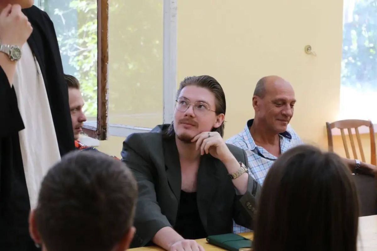 Амурский областной театр драмы приступил к работе в 143-м театральном сезоне Амурский областной театр драмы приступил к работе в 143-м театральном сезоне