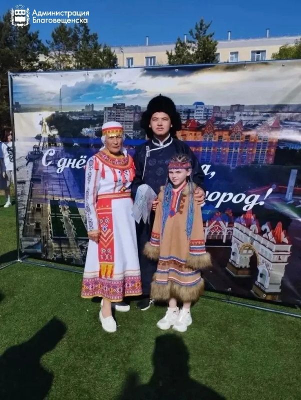 Благовещенская активистка организовывает яркие дворовые праздники благодаря муниципальному гранту Благовещенская активистка организовывает яркие дворовые праздники благодаря муниципальному гранту