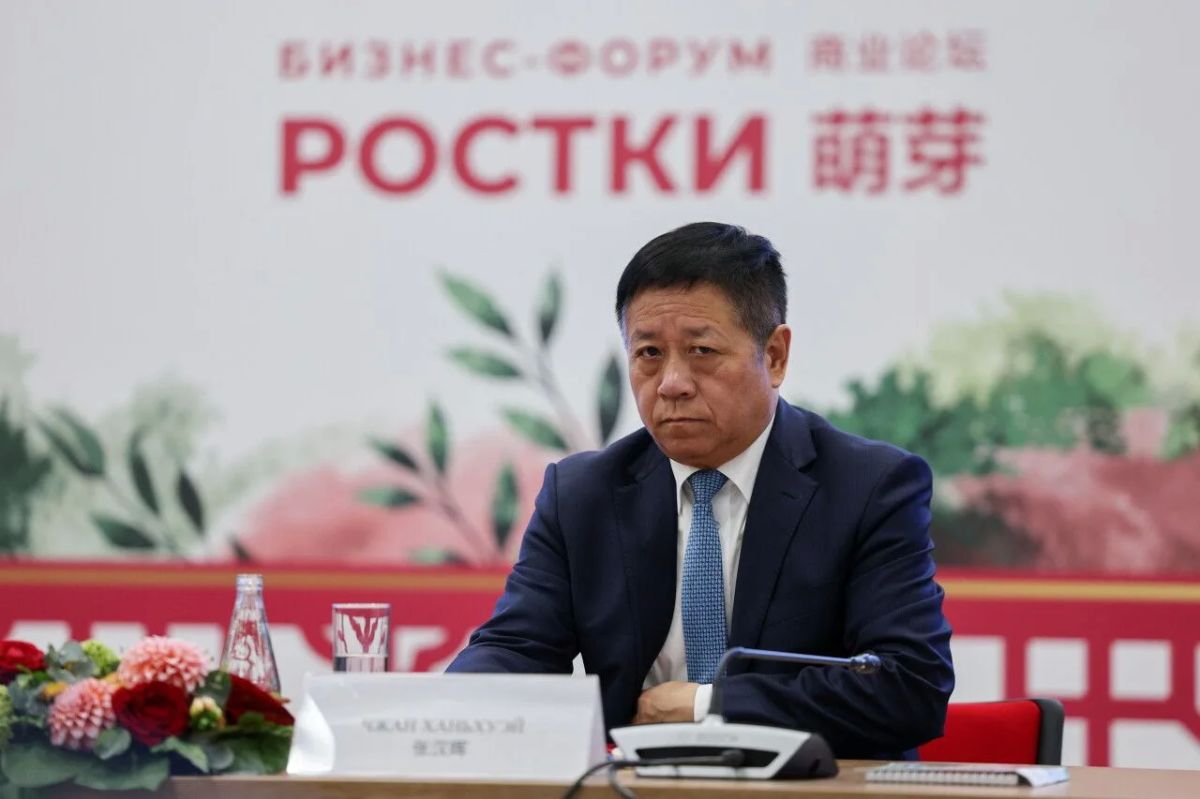 Взаимодействие России и Китая: Губернатор Василий Орлов представил опыт региона на международном форуме в Казани и пригласил к сотрудничеству инвесторов двух стран Взаимодействие России и Китая: Губернатор Василий Орлов представил опыт региона на международном форуме в Казани и пригласил к сотрудничеству инвесторов двух стран