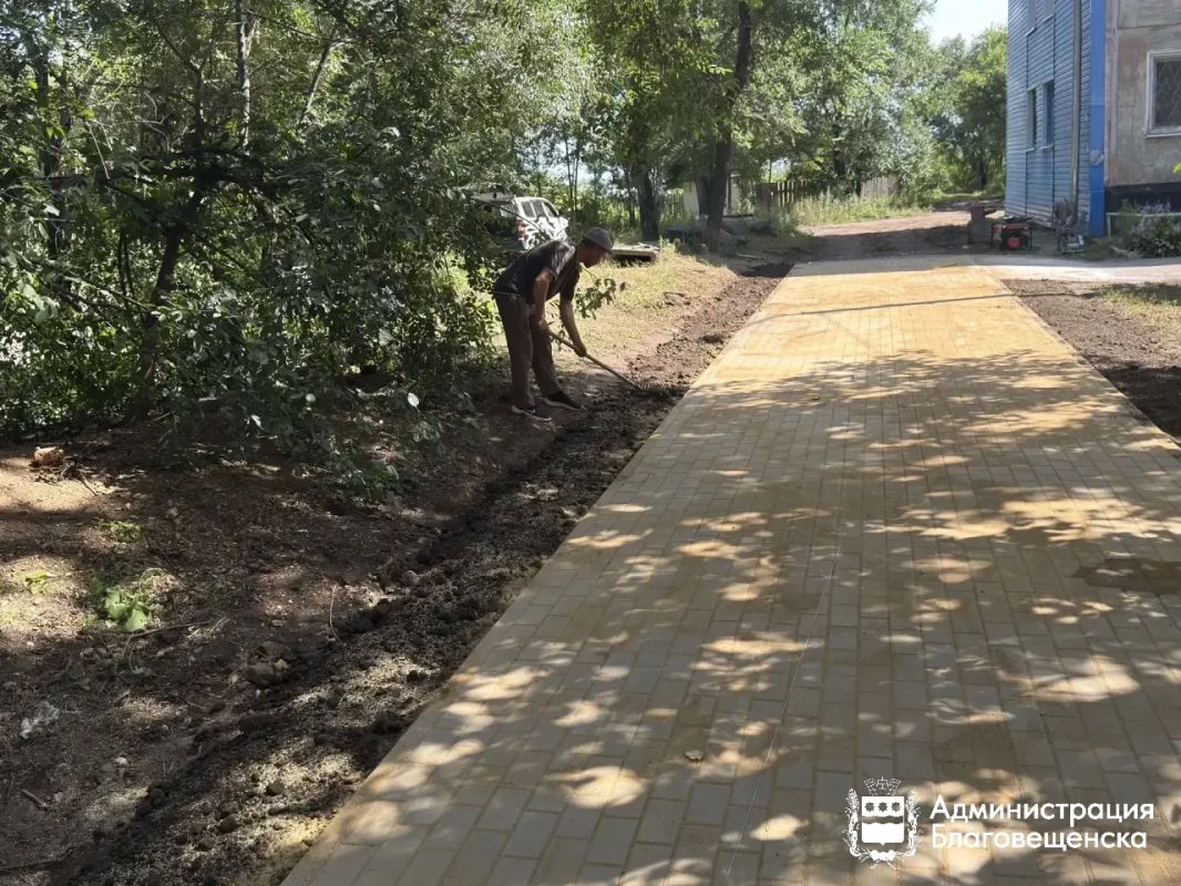 В Благовещенске завершается ежегодная кампания по обновлению тротуаров В Благовещенске завершается ежегодная кампания по обновлению тротуаров