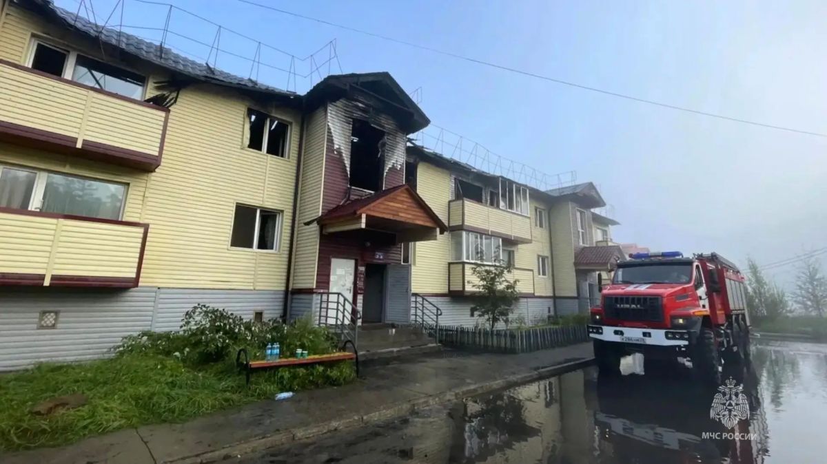 #СобытияМЧС28. В Амурской области за прошедшие сутки Потушено 7 пожаров, на 5 из них привлекались силы и средства МЧС России: в Тынде на ул. Кольцевой горели одна из квартир и кровля 2-этажного многоквартирного жилого дома #СобытияМЧС28. В Амурской области за прошедшие сутки Потушено 7 пожаров, на 5 из них привлекались силы и средства МЧС России: в Тынде на ул. Кольцевой горели одна из квартир и кровля 2-этажного многоквартирного жилого дома