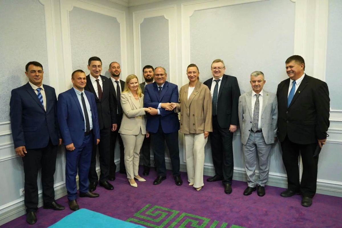 Амурская соя в Египте. Директор ВНИИ сои Елена Волкова подписала соглашение о сотрудничестве с сельскохозяйственным исследовательским Центром Арабской Республики Египет Амурская соя в Египте. Директор ВНИИ сои Елена Волкова подписала соглашение о сотрудничестве с сельскохозяйственным исследовательским Центром Арабской Республики Египет