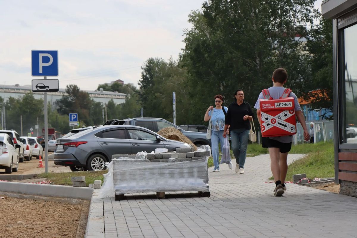 Перекрывать не будут В Благовещенске асфальтируют участок улицы, ведущий к Амурской областной клинической больнице Перекрывать не будут В Благовещенске асфальтируют участок улицы, ведущий к Амурской областной клинической больнице