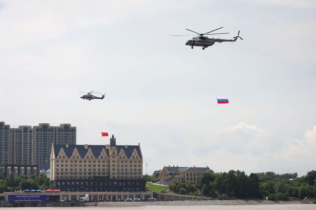 Василий Орлов: Спасатели из России и Китая тренировались совместно устранять ЧС на пограничной реке Амур Василий Орлов: Спасатели из России и Китая тренировались совместно устранять ЧС на пограничной реке Амур