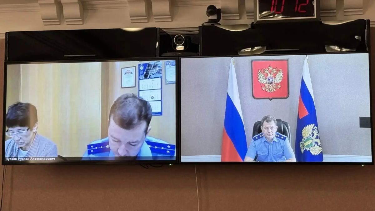 Первый заместитель Восточно-Сибирского транспортного прокурора Максим Гришаев провел личный прием граждан Первый заместитель Восточно-Сибирского транспортного прокурора Максим Гришаев провел личный прием граждан