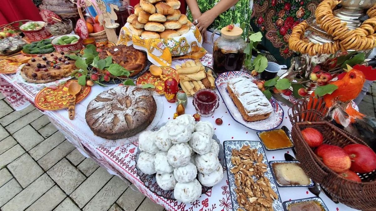 В минувшие выходные в Прогрессе прошел настоящий праздник вкуса — Фестиваль национальной кухни! Гости собрались, чтобы вместе отметить Год Единства народов России В минувшие выходные в Прогрессе прошел настоящий праздник вкуса — Фестиваль национальной кухни! Гости собрались, чтобы вместе отметить Год Единства народов России