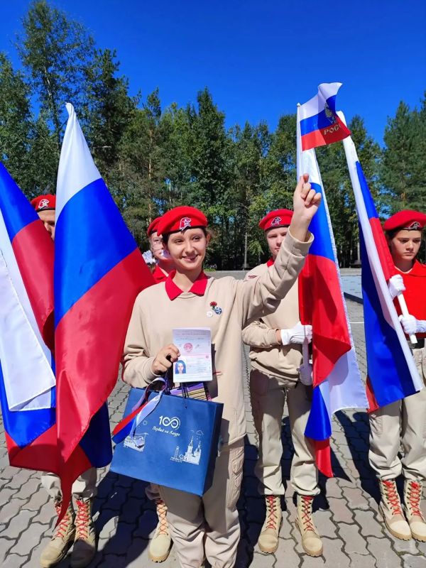 Амурские юнармейцы стали активными участниками событий ко Дню российского флага Амурские юнармейцы стали активными участниками событий ко Дню российского флага