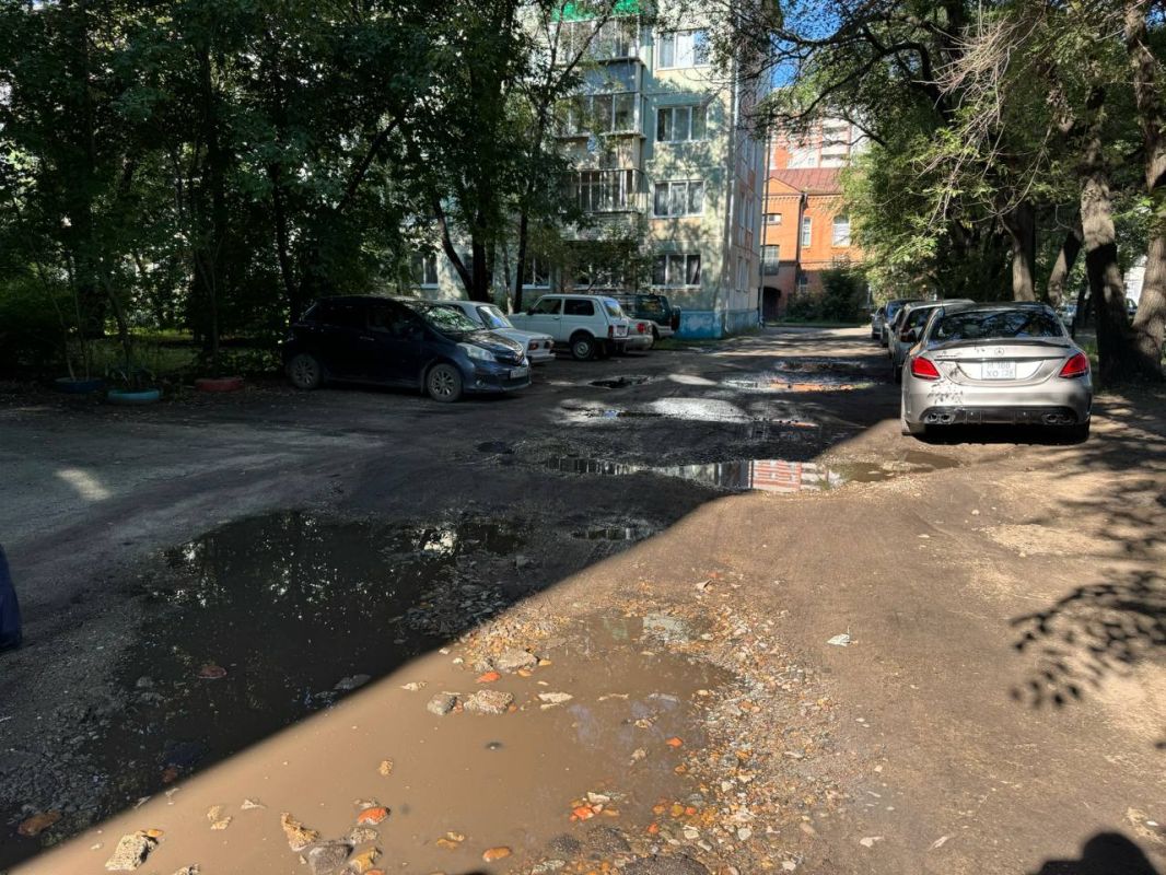 Олег Имамеев: Ремонт междворовых проездов в Благовещенске идет хорошими темпами Олег Имамеев: Ремонт междворовых проездов в Благовещенске идет хорошими темпами
