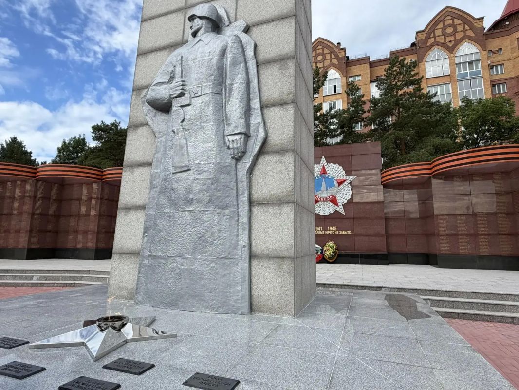 3 сентября на площади Победы зажгут Вечный огонь 3 сентября на площади Победы зажгут Вечный огонь