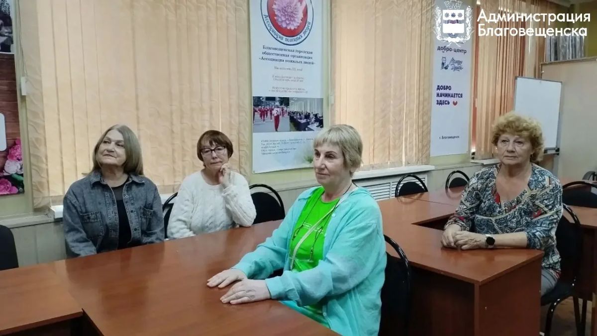 В киноклубе «Диалог поколений» обсудили творческий путь Валерия Приёмыхова В киноклубе «Диалог поколений» обсудили творческий путь Валерия Приёмыхова