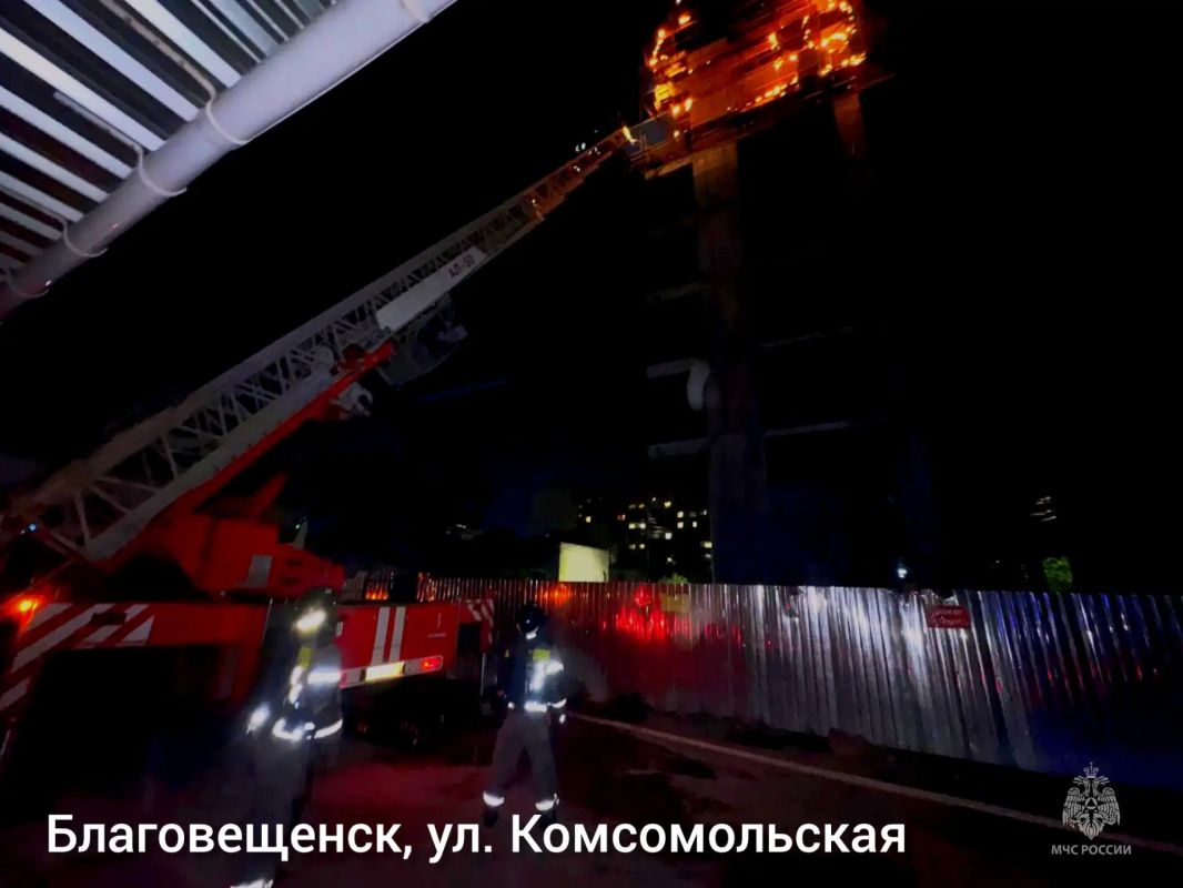 #СобытияМЧС28. В Амурской области за прошедшие сутки Потушено 4 пожара, 2 из них ликвидировали силы и средства МЧС России: в Прогрессе на ул. Горького горела кровля гаража #СобытияМЧС28. В Амурской области за прошедшие сутки Потушено 4 пожара, 2 из них ликвидировали силы и средства МЧС России: в Прогрессе на ул. Горького горела кровля гаража