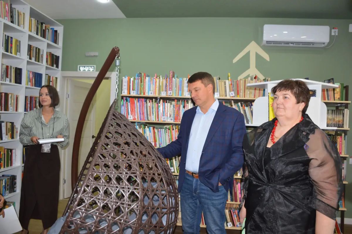 В селе Сосновый Бор открылась первая в Зейском округе модельная библиотека В селе Сосновый Бор открылась первая в Зейском округе модельная библиотека