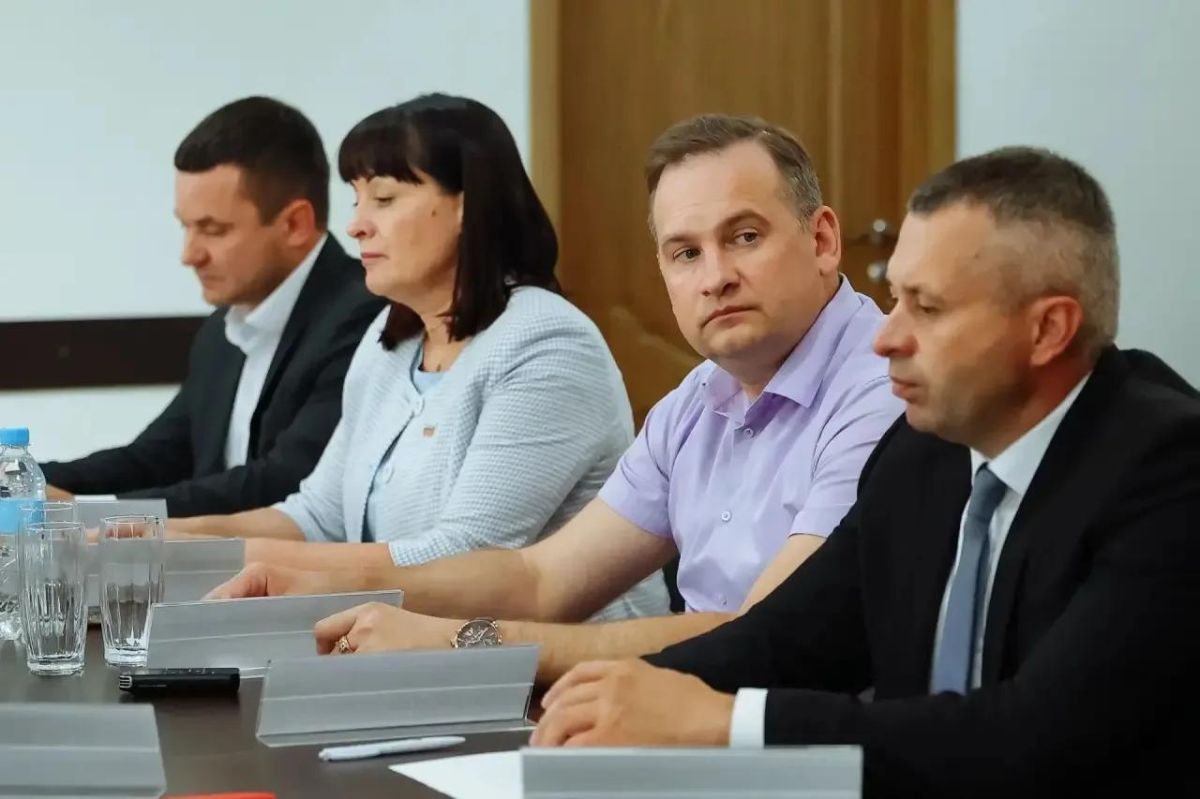 Для сотрудников ветроэлектростанций построят многоквартирный дом Для сотрудников ветроэлектростанций построят многоквартирный дом