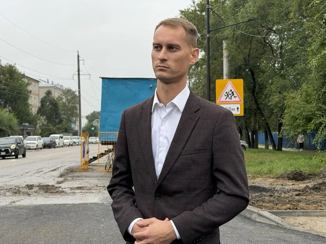 Начал понедельник с объезда дорожных объектов Начал понедельник с объезда дорожных объектов
