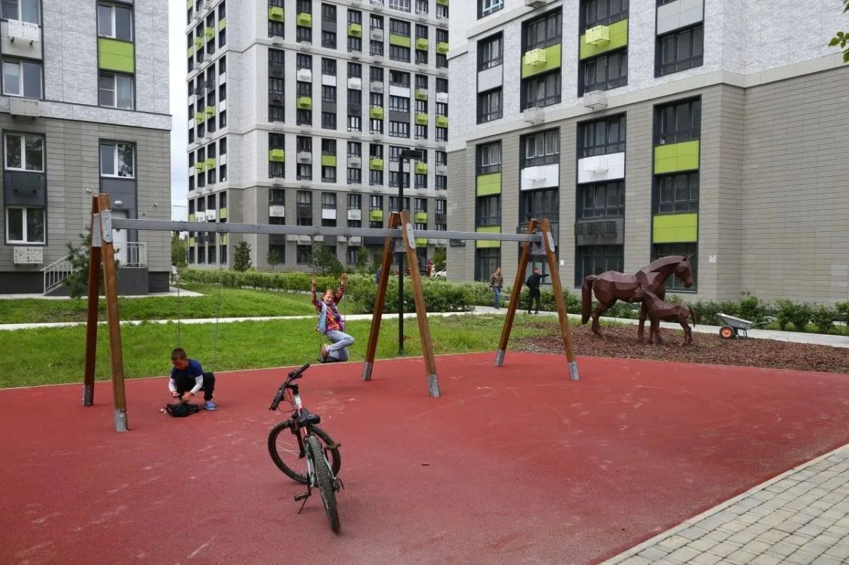 Жителям областной столицы передали в аренду 157 квартир в ЖК «Зея парк» Жителям областной столицы передали в аренду 157 квартир в ЖК «Зея парк»