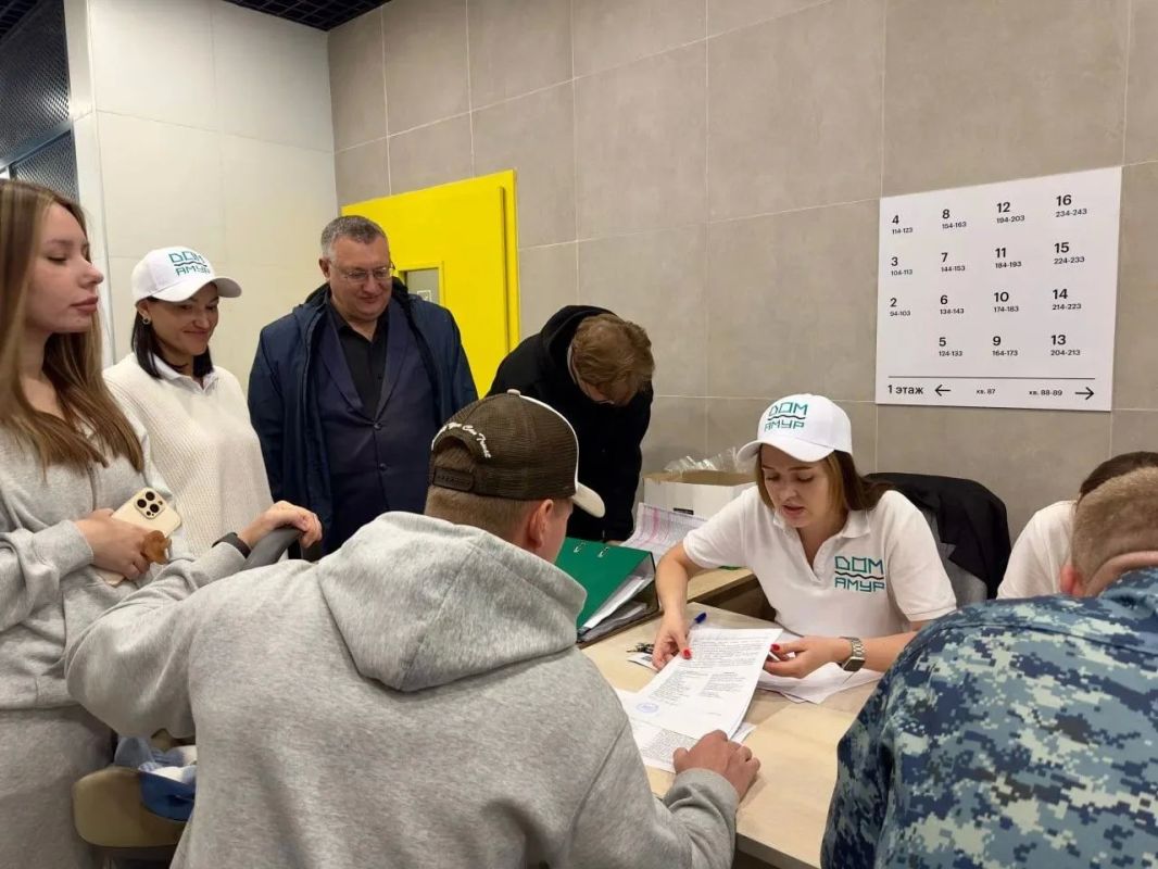 Жителям областной столицы передали в аренду 157 квартир в ЖК «Зея парк» Жителям областной столицы передали в аренду 157 квартир в ЖК «Зея парк»