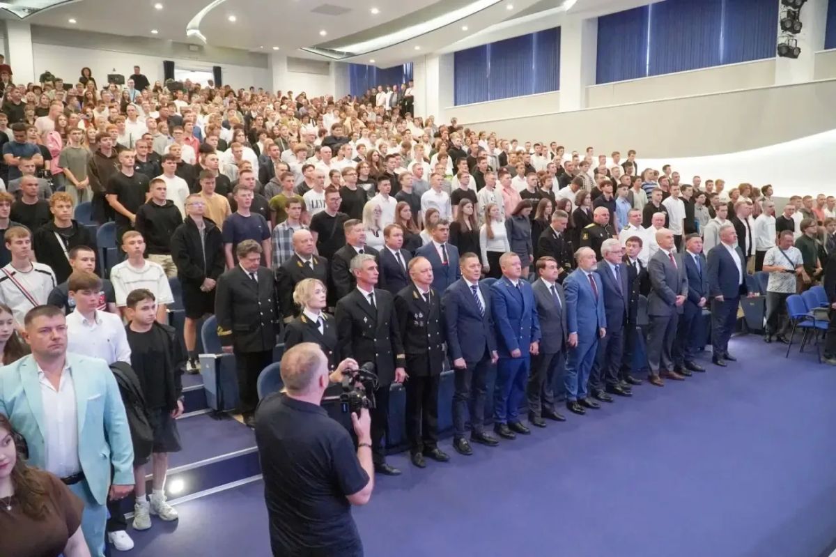 Сегодня транспортные прокуроры приняли участие в торжественных мероприятиях, посвященных Дню знаний Сегодня транспортные прокуроры приняли участие в торжественных мероприятиях, посвященных Дню знаний