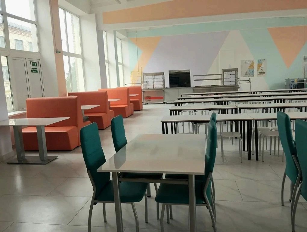 Почти полсотни новых школьных кафе появились в школах Амурской области к началу учебного года Почти полсотни новых школьных кафе появились в школах Амурской области к началу учебного года
