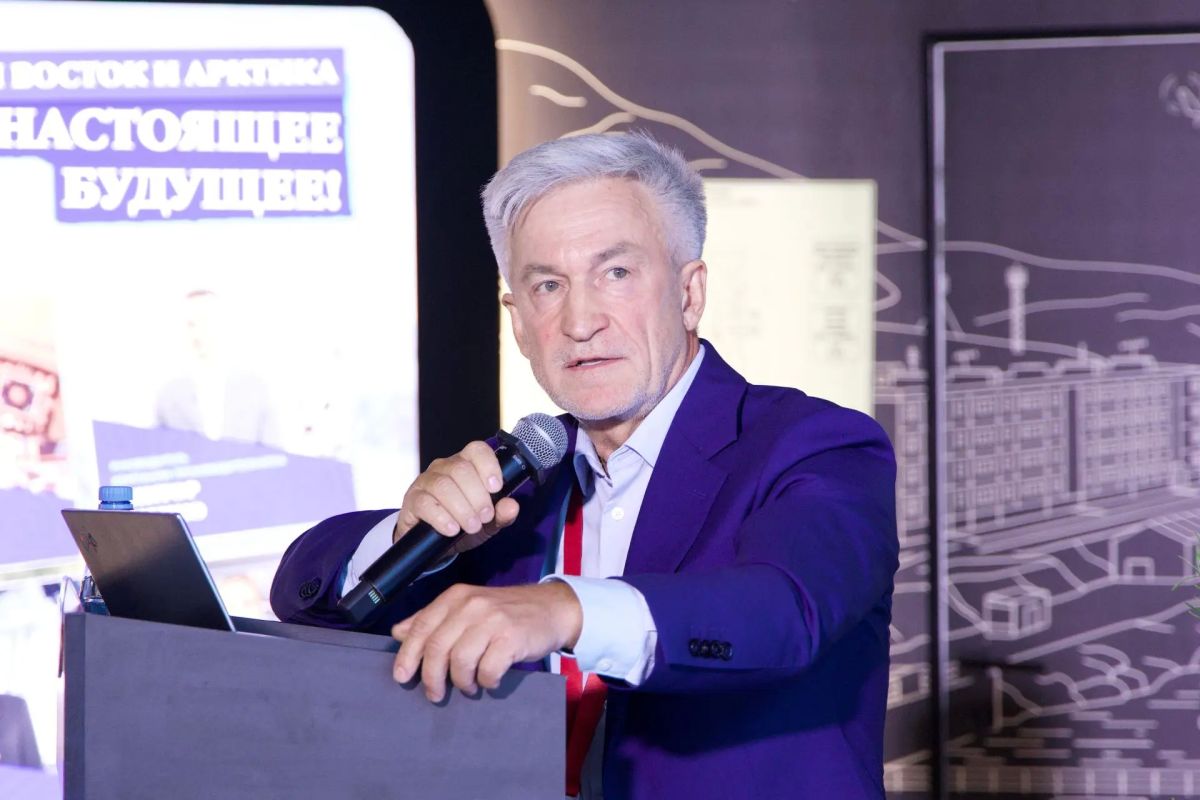 Амурская область ищет управленческие таланты на ВЭФ-2026: Павел Матюхин встретился с курсантами «Муравьев-Амурский 2030» Амурская область ищет управленческие таланты на ВЭФ-2026: Павел Матюхин встретился с курсантами «Муравьев-Амурский 2030»