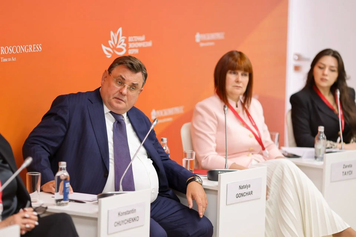 Константин Чуйченко принял участие в Восточном экономическом форуме Константин Чуйченко принял участие в Восточном экономическом форуме