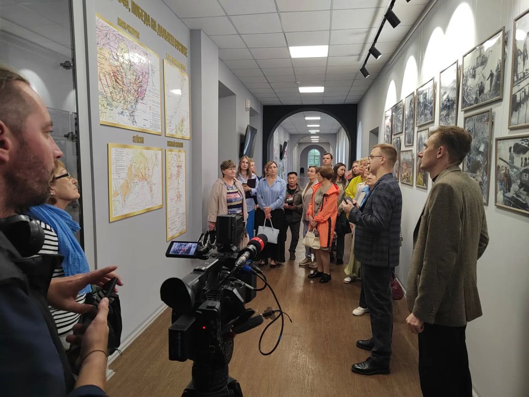 Благовещенцы смогут бесплатно погрузиться в историю Второй мировой войны вместе с музеем Кириллова Благовещенцы смогут бесплатно погрузиться в историю Второй мировой войны вместе с музеем Кириллова