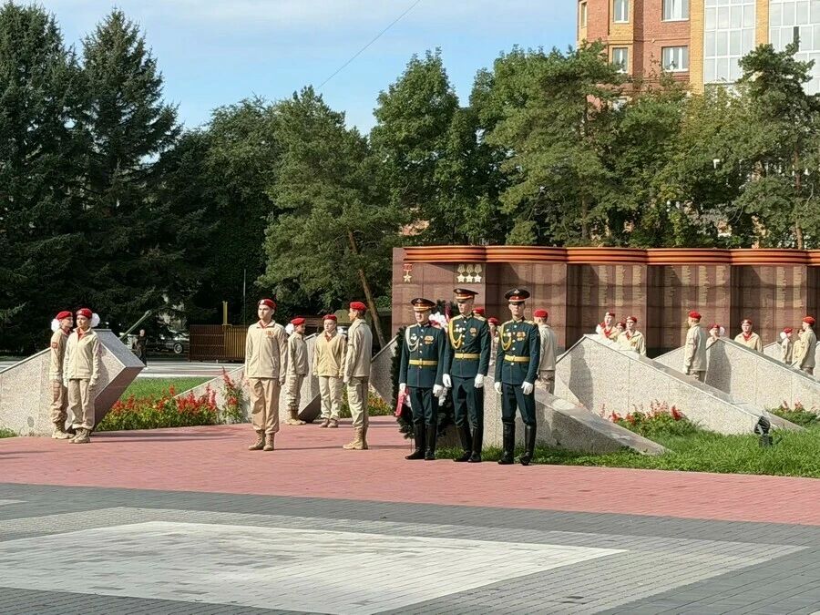 3 сентября в амурской столице состоялось историческое событие: на мемориальном комплексе воинам-амурцам на площади Победы торжественно был зажжен Вечный огонь 3 сентября в амурской столице состоялось историческое событие: на мемориальном комплексе воинам-амурцам на площади Победы торжественно был зажжен Вечный огонь