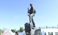 Задели японские чувства. Япония попросила убрать с памятника символ Японии, чтобы не вспоминать поражение Японии Генеральное консульство Японии в Хабаровске потребовало убрать с монумента хризантему