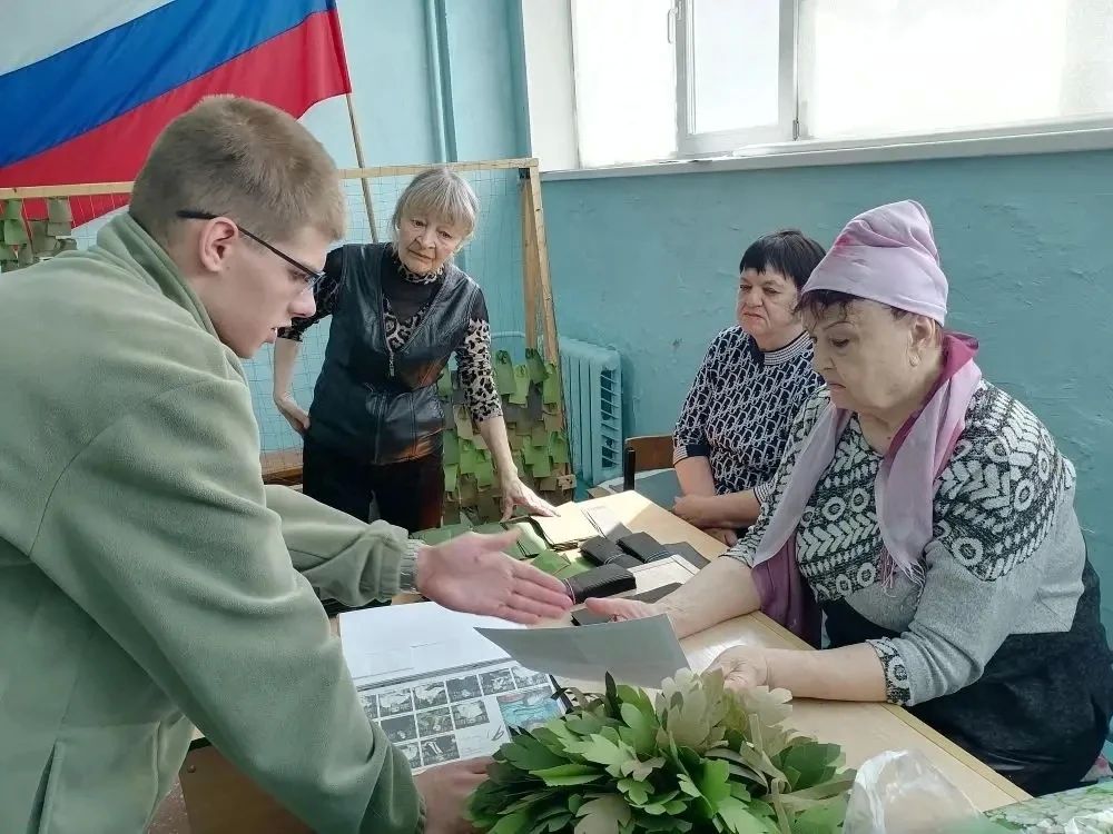 Ветеран СВО проводит уроки мужества для школьников и учится на оператора БПЛА Ветеран СВО проводит уроки мужества для школьников и учится на оператора БПЛА