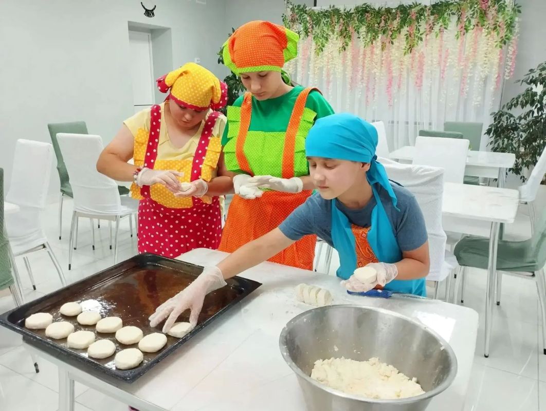 Кулинарные мастер-классы и дворовые заботы: школа самостоятельности для ребят Кулинарные мастер-классы и дворовые заботы: школа самостоятельности для ребят
