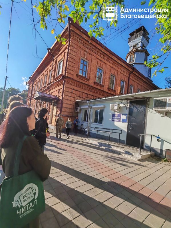 Студентам-медикам провели исторический экскурс по улице Горького Студентам-медикам провели исторический экскурс по улице Горького
