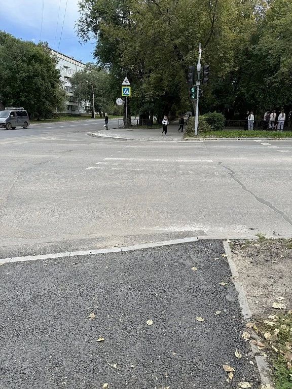 Ни «зебры», ни светофора: родители учеников школы в Благовещенске возмущены отсутствием разметки Ни «зебры», ни светофора: родители учеников школы в Благовещенске возмущены отсутствием разметки