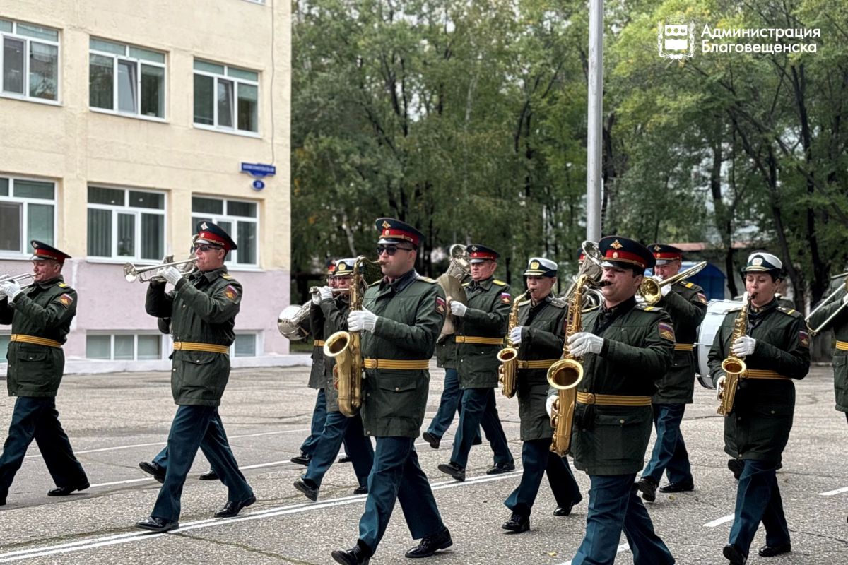 В Благовещенске открыли памятную доску Герою России Дмитрию Шереметьеву В Благовещенске открыли памятную доску Герою России Дмитрию Шереметьеву