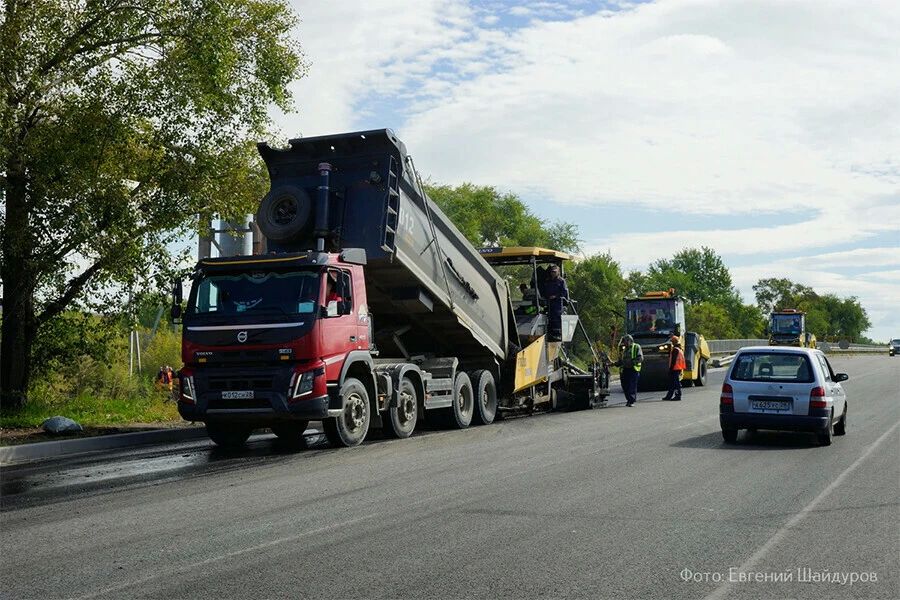 В Благовещенске на участке улицы Загородной между путепроводом и Студенческой завершили устройство асфальтобетонного покрытия В Благовещенске на участке улицы Загородной между путепроводом и Студенческой завершили устройство асфальтобетонного покрытия