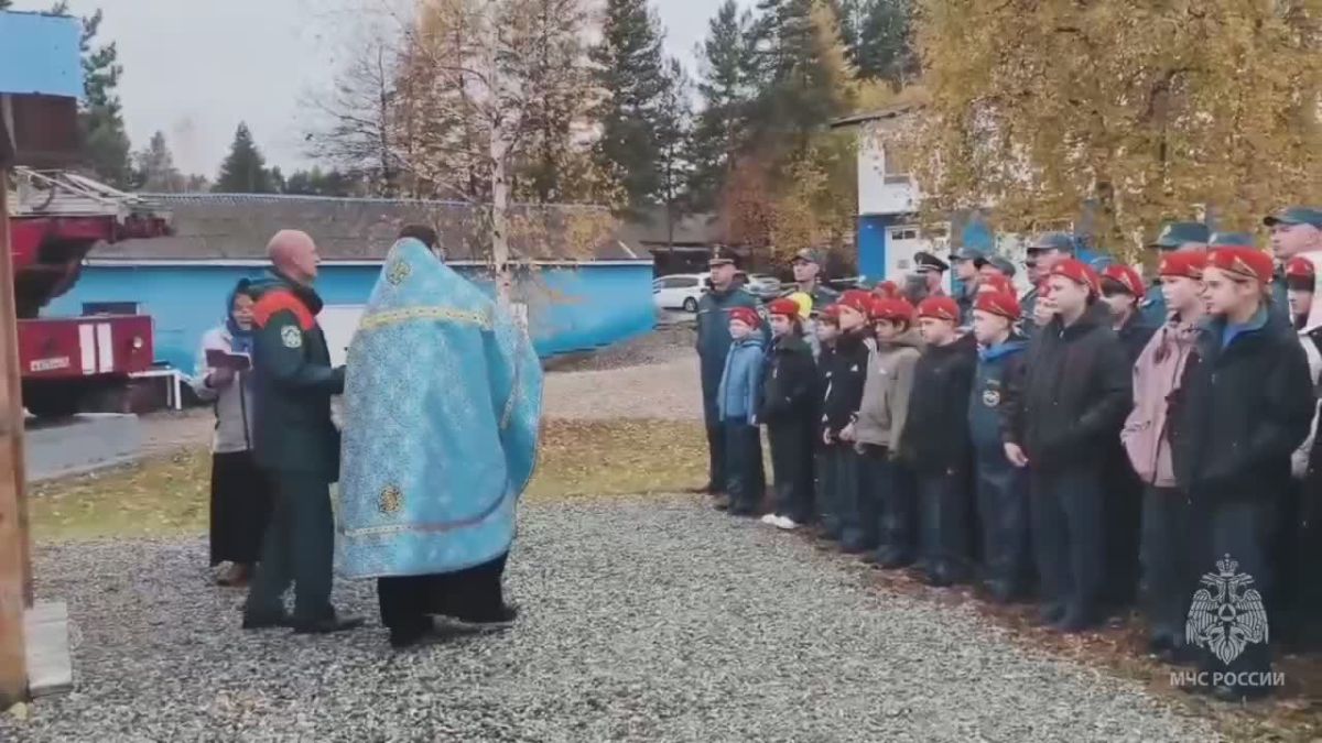 Не остались в стороне в этот день и огнеборцы МЧС Амурской области, которые служат в городе Тынде