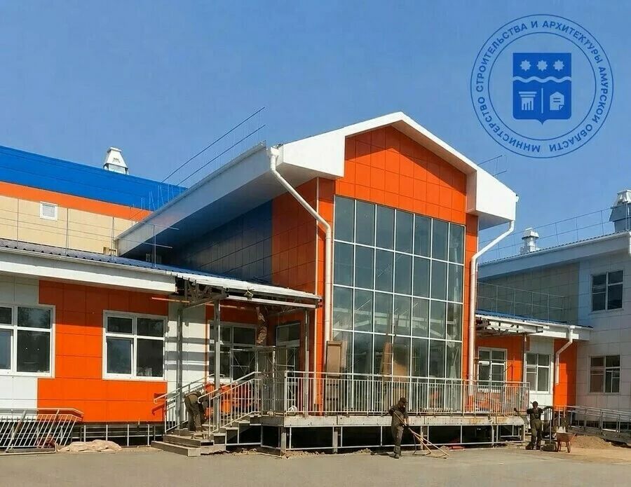 Всех школьников отправили в детский сад: в Экимчане так и не открыли долгожданную и многострадальную школу